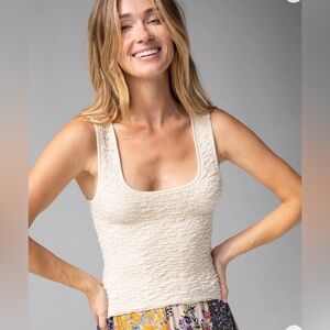 Danielle Square Neck Tank - M